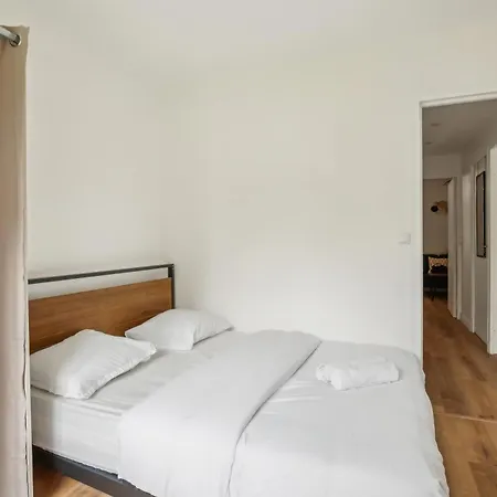 Διαμέρισμα Duplex Downtown With Parking Cergy